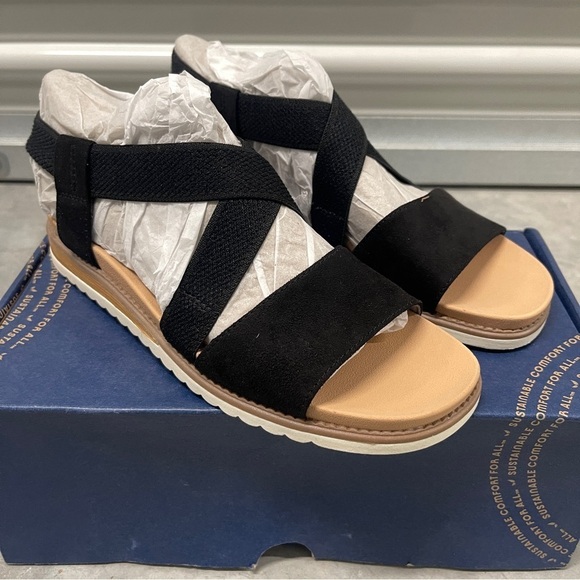 Dr. Scholl's Shoes - Dr. Scholls Women's Islander Strappy Flat Sandal Size 8